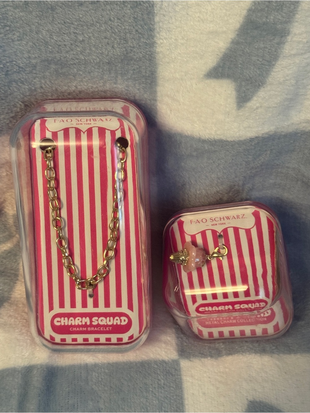 FAO Schwarz Gold Bracelet with Pink Ice Cream Charm